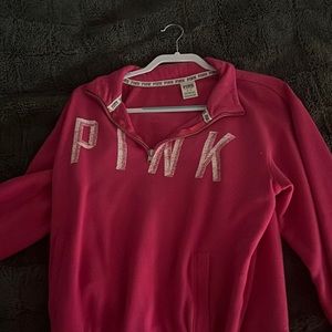 brand is pink! size medium can fit large and small:)